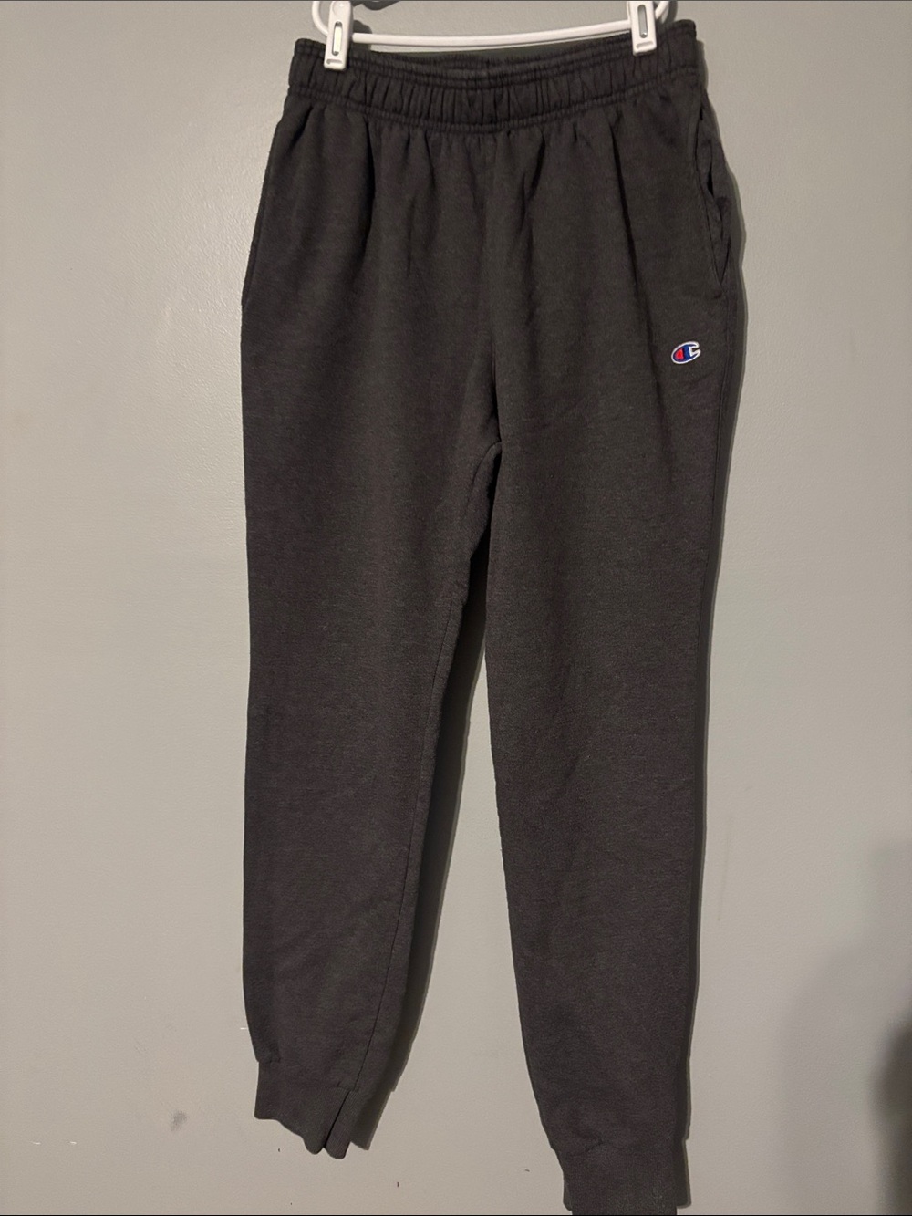 Champion men’s Dark Gray Jogger Sweatpants with Logo
size medium